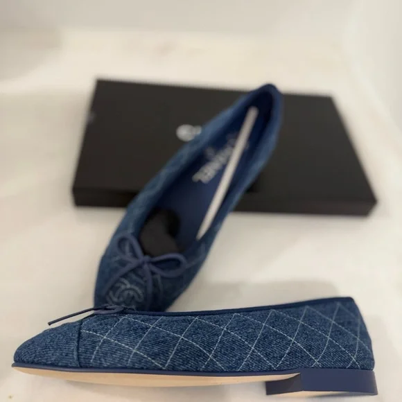 CHANEL Denim Quilted Ballet Flats in Deep Blue - Picture 5 of 7